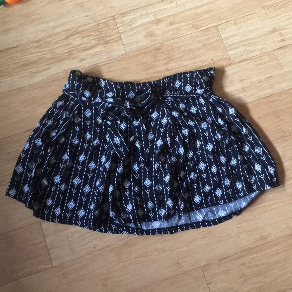 Paper bag waisted dress shorts